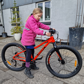 Cykelforretning med cykler til alle nsker og behov. Find din nye cykel, elcykel, knallert eller scooter hos Viggo Rasmussens Eftf. p Torngade i Odder.